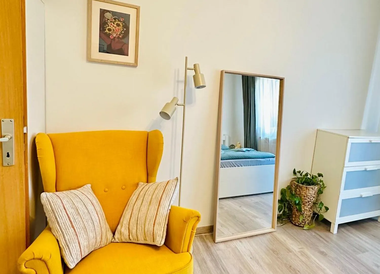 Zentrales Und Gemuetliches Apartment In Passau Mit Balkon,Badewanne Und Parkplatz