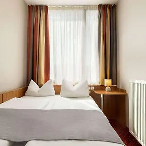 3* Hotel Amedia Express Passau, Trademark Collection By Wyndham