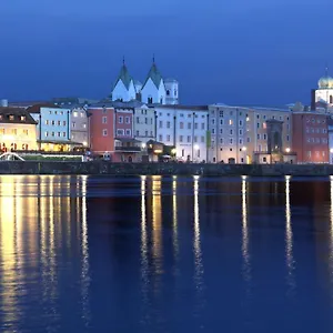 4* Hotel Altstadt-hotel