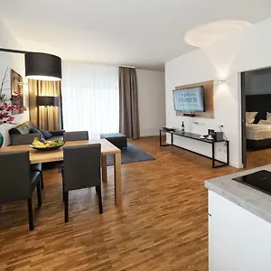 Hotel Rivers, Pasov